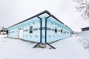 5875 31st St S, Fargo, ND 58104 - Photo 8