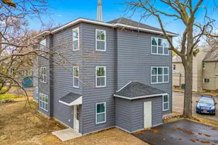 814 6th St SE, Minneapolis, MN 55414 - Photo 1