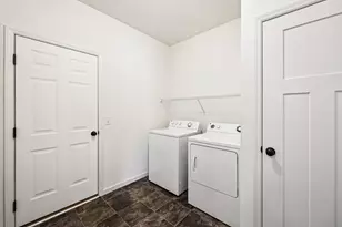 1442 Pebble Beach Dr, Woodbury, MN 55129 - Photo 30