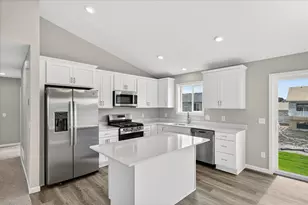 1012 Brandenburg Circle, Waverly, MN 55390 - Photo 2