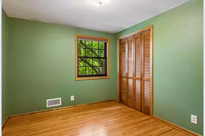 218 11th Avenue N, Hopkins, MN 55343 - Photo 28