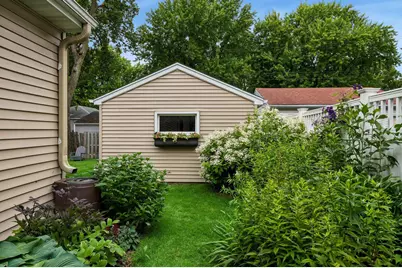 218 11th Avenue N, Hopkins, MN 55343 - Photo 6