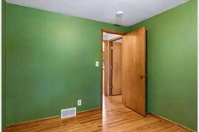 218 11th Avenue N, Hopkins, MN 55343 - Photo 30