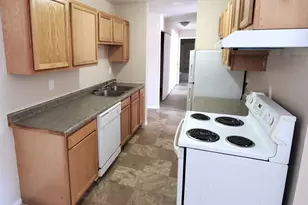 808 E Evergreen Ave, Olivia, MN 56277 - Photo 2