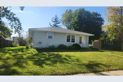 510 5th Street SE, Pipestone, MN 56164 - Photo 1