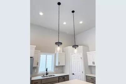 6722 Meadow View Drive S, Fargo, ND 58104 - Photo 14