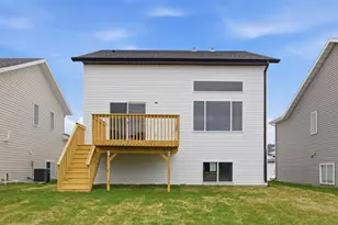 6722 Meadow View Dr S, Fargo, ND 58104 - Photo 32