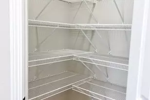 6722 Meadow View Dr S, Fargo, ND 58104 - Photo 10