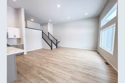 6722 Meadow View Drive S, Fargo, ND 58104 - Photo 4