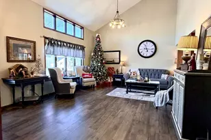 1085 Briarwood Dr, Worthington, MN 56187 - Photo 18