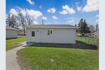 939 Duluth Avenue N, Thief River Falls, MN 56701 - Photo 22