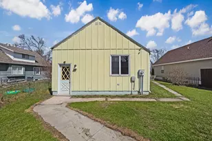 939 Duluth Ave N, Thief River Falls, MN 56701 - Photo 24