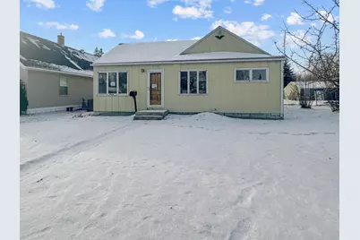 939 Duluth Avenue N, Thief River Falls, MN 56701 - Photo 1