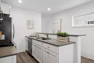 2028 James Ave N, Minneapolis, MN 55411 - Photo 10