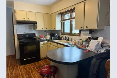 203 8th Avenue W, Ellendale, MN 56026 - Photo 2