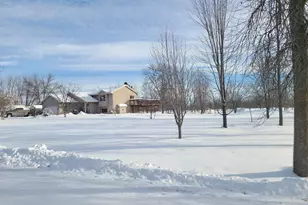 18344 N Lake Ln, Pine City, MN 55063 - Photo 6