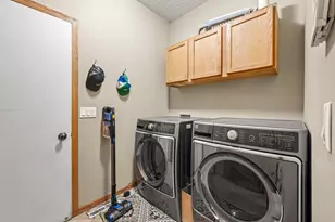 4570 Blaylock Way, Inver Grove Heights, MN 55076 - Photo 6