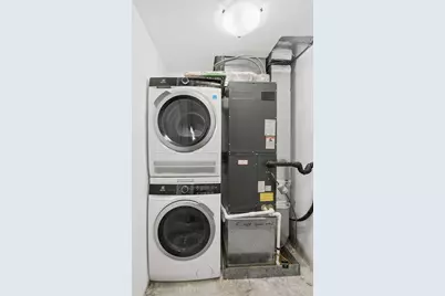 48 Groveland Terrace #B101, Minneapolis, MN 55403 - Photo 32