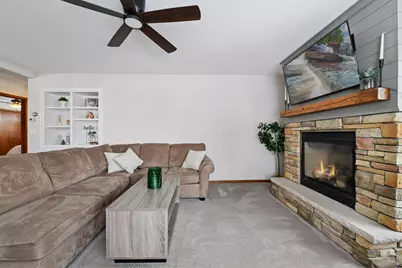 317 W 4th Street, Waconia, MN 55387 - Photo 10