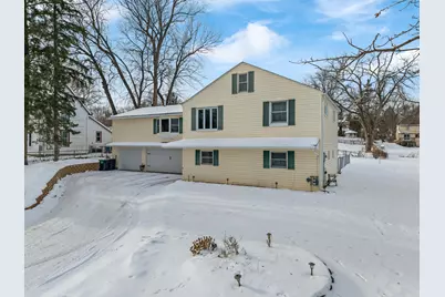 425 19th Avenue SW, Rochester, MN 55902 - Photo 2