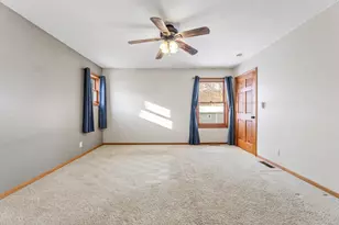 425 19th Ave SW, Rochester, MN 55902 - Photo 12