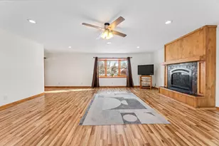 425 19th Ave SW, Rochester, MN 55902 - Photo 8