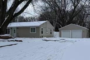 17225 11th Ave N, Minneapolis, MN 55447 - Photo 2