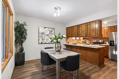 10549 Lancaster Lane N, Maple Grove, MN 55369 - Photo 6