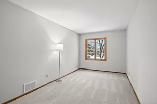 10549 Lancaster Ln N, Maple Grove, MN 55369 - Photo 20