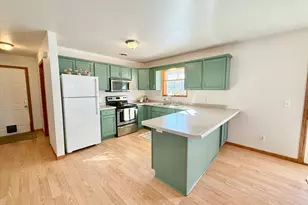 121 W 6th St, Red Wing, MN 55066 - Photo 12