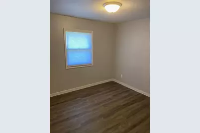 411 E Broadway Street, Redwood Falls, MN 56283 - Photo 10