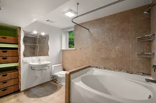 5241 Edenmoor St, Edina, MN 55436 - Photo 24