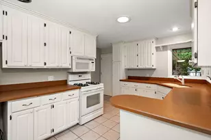 5241 Edenmoor St, Edina, MN 55436 - Photo 10