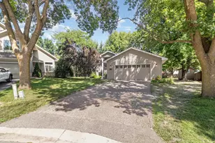 8345 Grace Ct, Victoria, MN 55386 - Photo 2