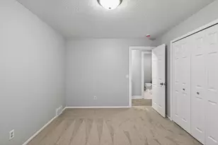 6608 Edgemont Blvd N, Brooklyn Park, MN 55428 - Photo 32