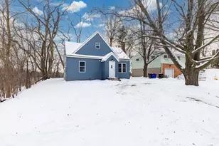 58 Wheelock Parkway E, Saint Paul, MN 55117 - Photo 2