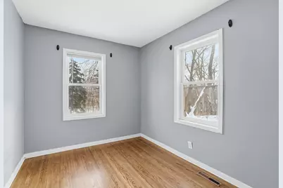 58 Wheelock Parkway E, Saint Paul, MN 55117 - Photo 4