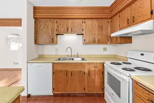 991 Carmel Ct, Shoreview, MN 55126 - Photo 10