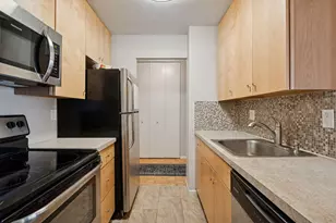 400 Groveland Ave, Minneapolis, MN 55403 - Photo 12