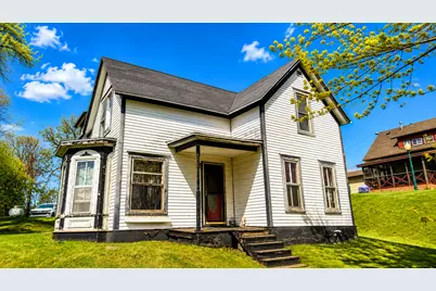 112 Bluff Street E, Lake Benton, MN 56149 - Photo 1