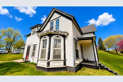 112 Bluff Street E, Lake Benton, MN 56149 - Photo 2