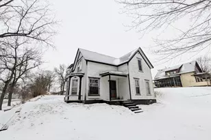 112 Bluff Street E, Lake Benton, MN 56149 - Photo 1