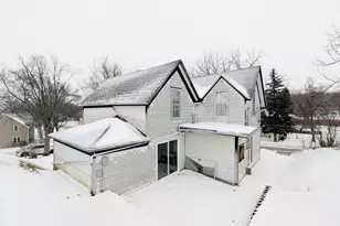 112 Bluff Street E, Lake Benton, MN 56149 - Photo 10