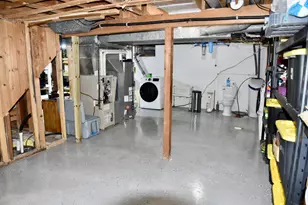 935 4th St NE, Sibley, IA 51249 - Photo 24