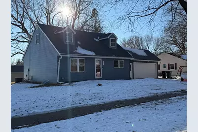 935 4th Street NE, Sibley, IA 51249 - Photo 2