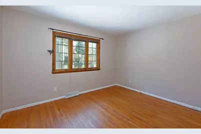 313 Maple Island Road, Burnsville, MN 55306 - Photo 18