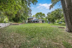 9740 67th Ave N, Maple Grove, MN 55369 - Photo 4