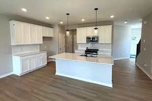 9268 Larimar Trl, Eden Prairie, MN 55347 - Photo 4