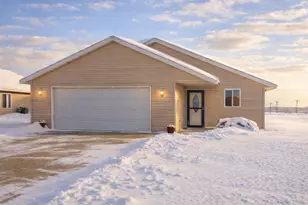 112 8th St S, Hoffman, MN 56339 - Photo 1