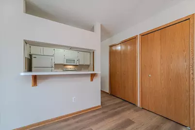 1937 Southcross Drive W #1106, Burnsville, MN 55306 - Photo 8